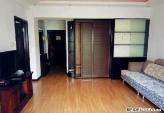 河畔花园商品房 电梯10楼 中装地热 1500包物业取暖 - 丹东28生活网 dandong.28life.net